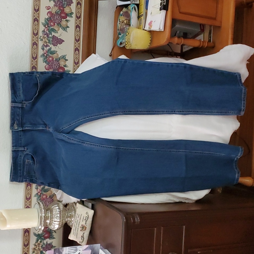Blue Mountain boot cut jeans size 16